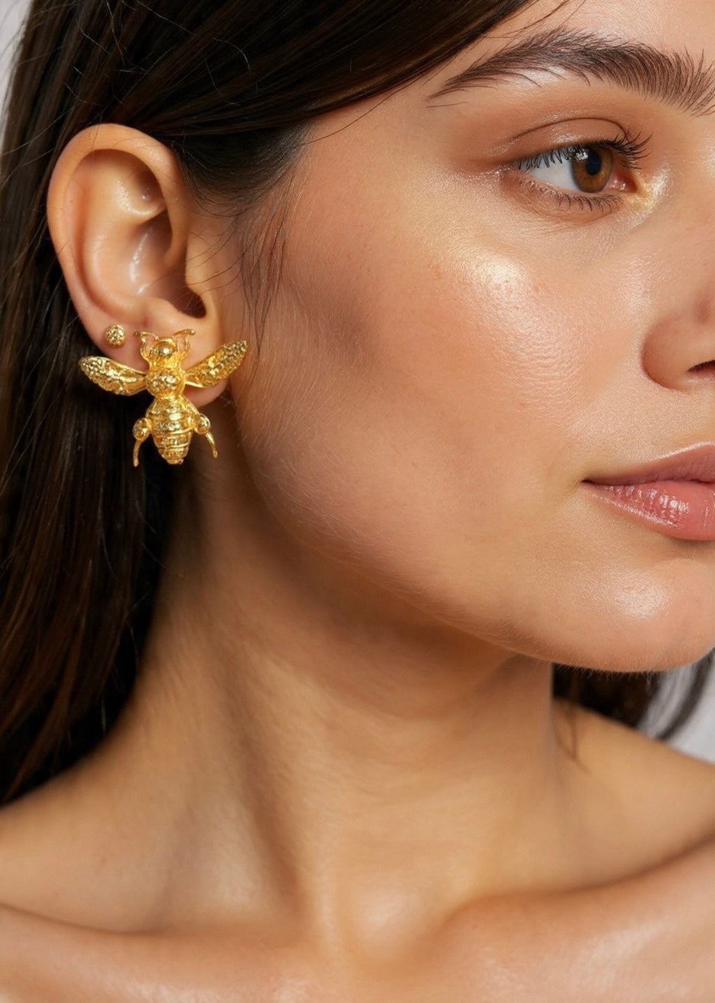 ✨ The Queen Bee Studs ✨