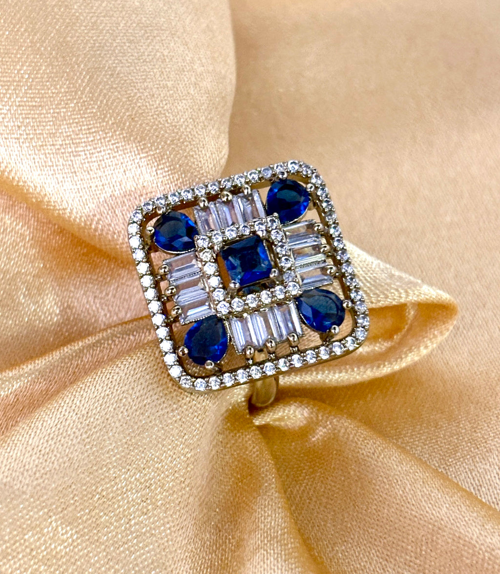 luxurious geometric cocktail ring