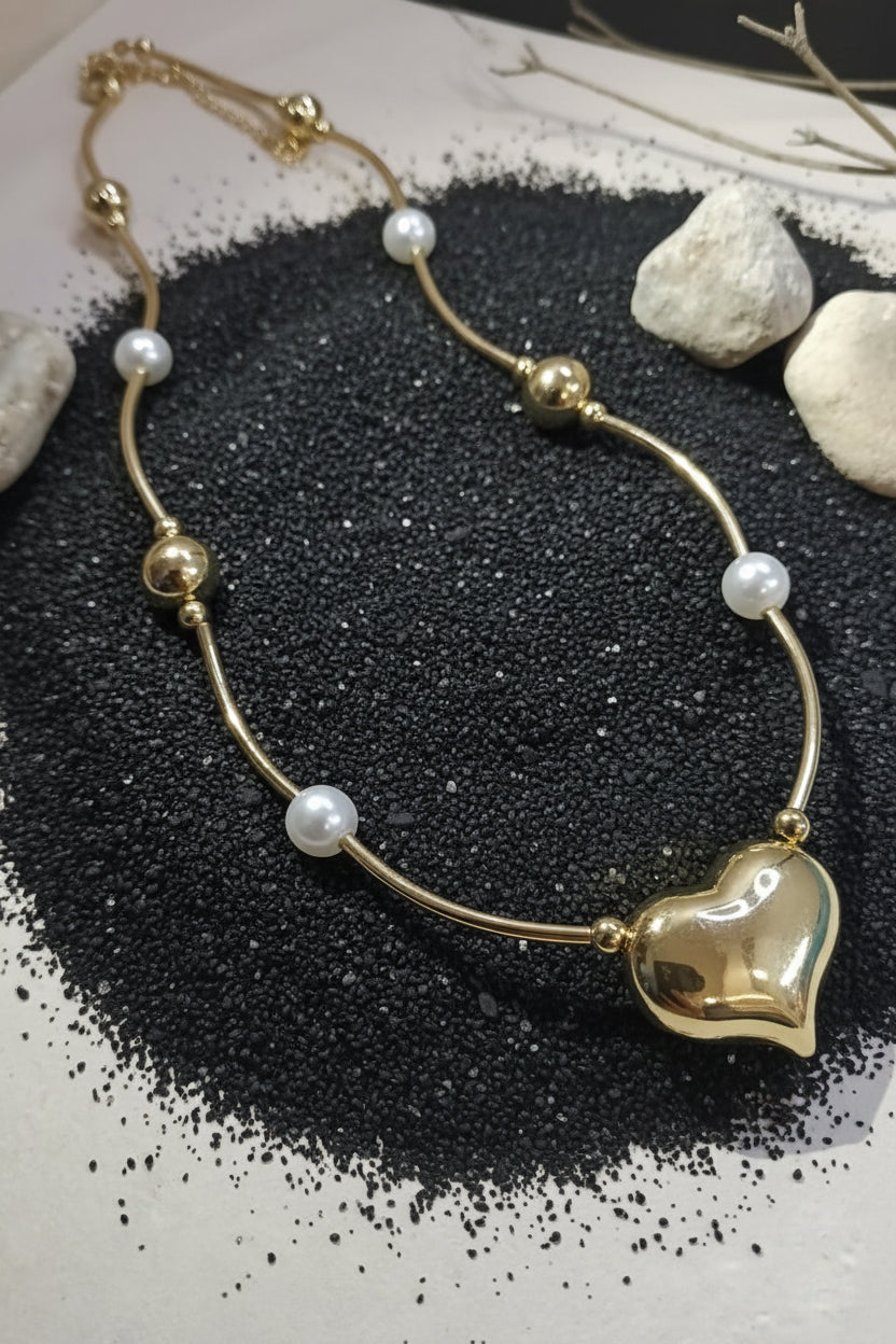 Baroque Pearl & Puffed Heart Necklace.