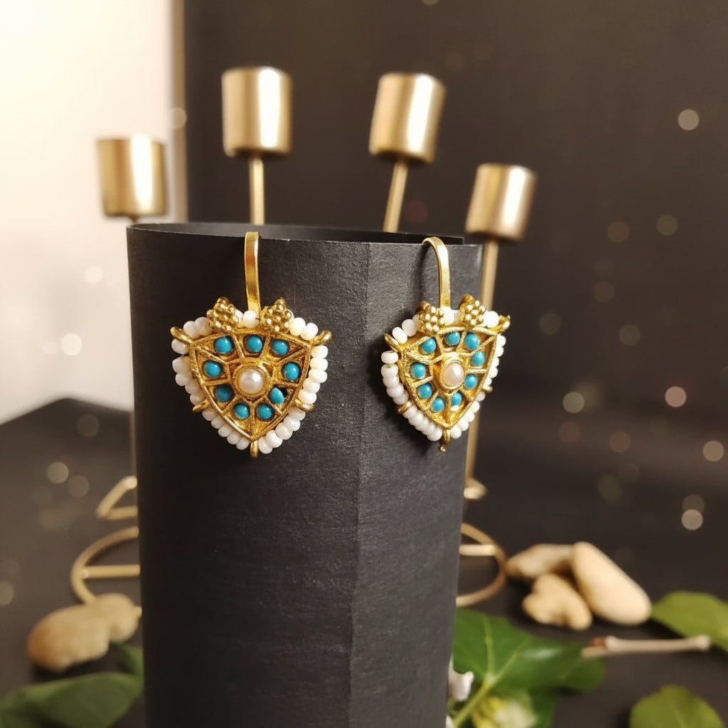 Traditional Gold-Plated Triangular Kundan Bugadi Ear Cuff (Non-Piercing Clip-On)