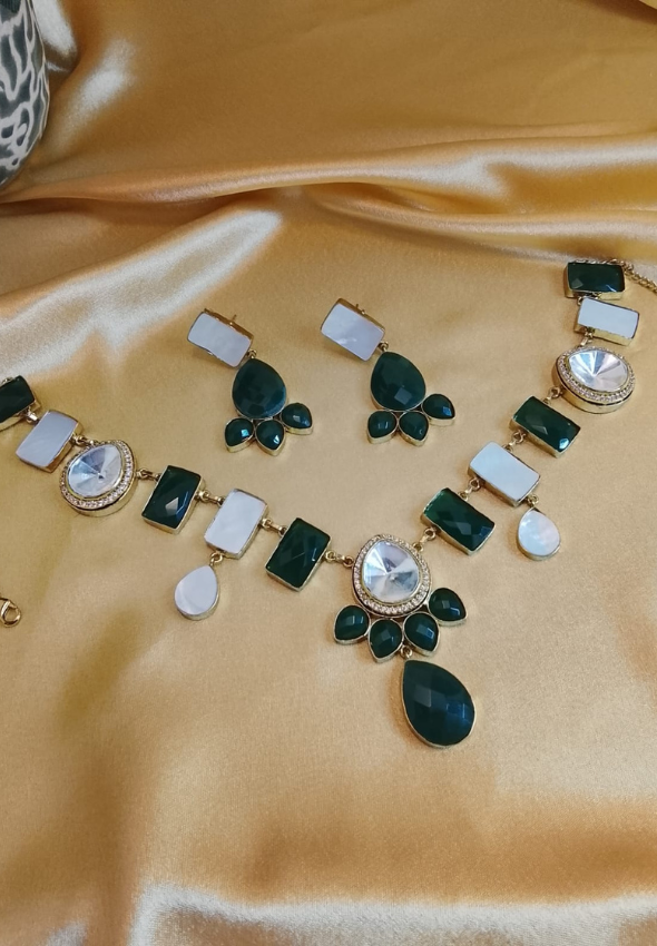 Emerald & Ivory Statement Necklace Set