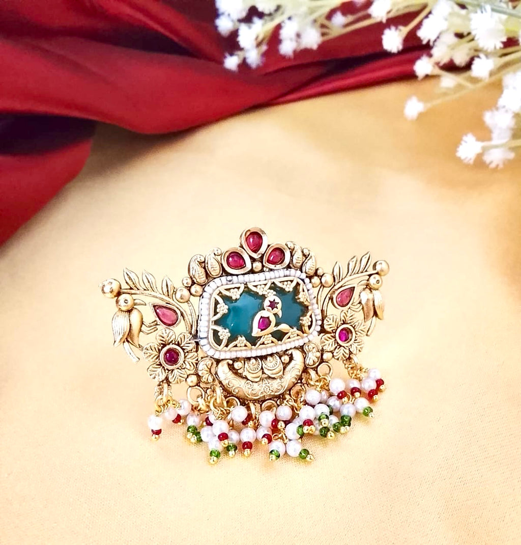 Antique gold-plated Rajwadi narrative cocktail ring