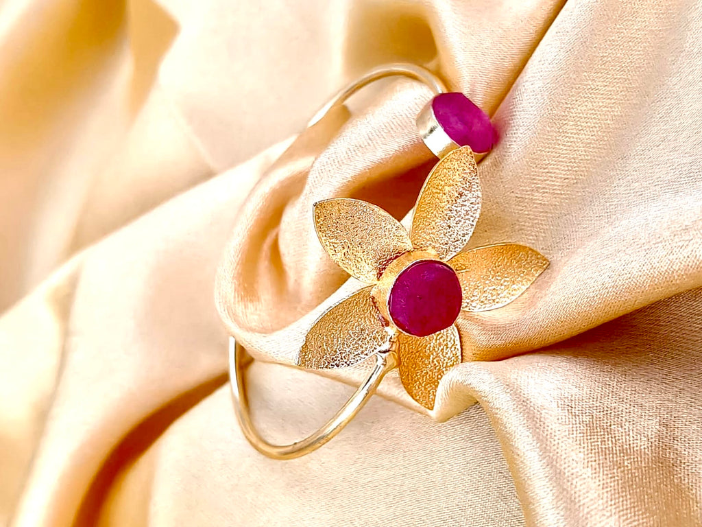 Gold-Plated Textured Floral Open Cuff Bracelet with Matte Stone