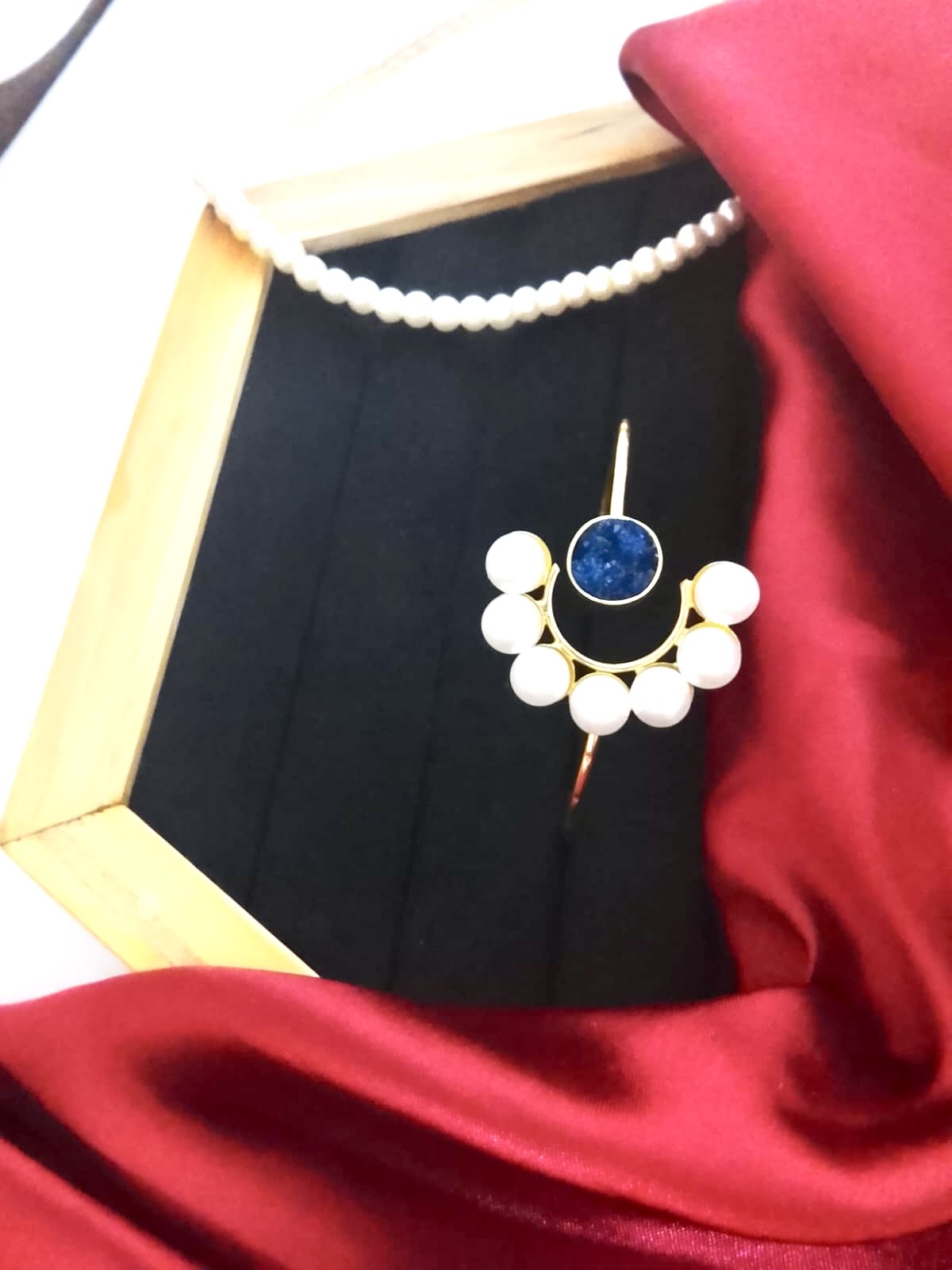 Minimalist Pearl Loop Stone Statement Kada