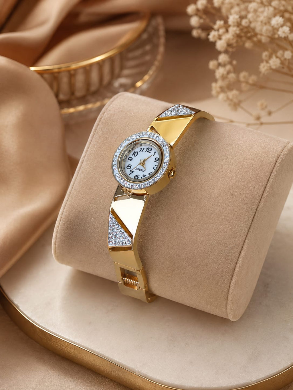 Anti-tarnish Bracelet Watch Design 1