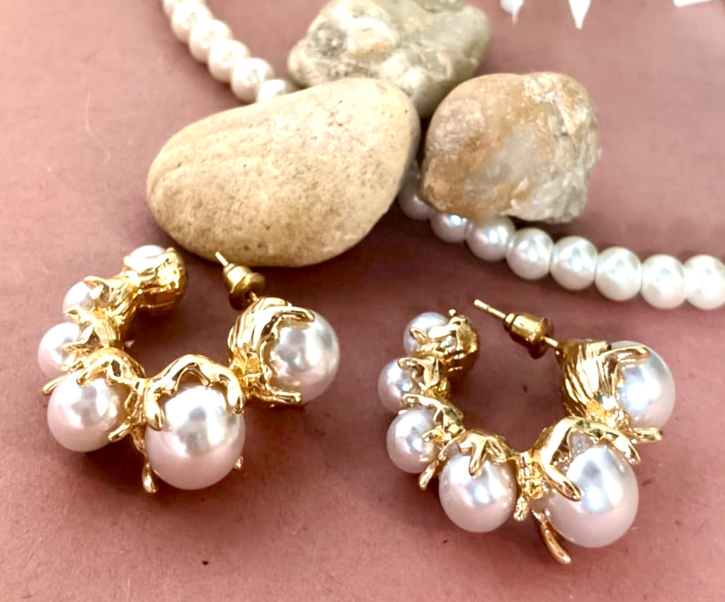 Graduated Pearl C-Shaped Hoop Earrings